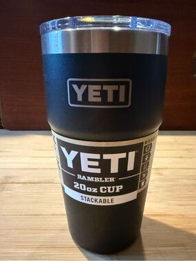 RAMBLER® 20 OZ STACKABLE CUP
WITH MAGSLIDER™ LID